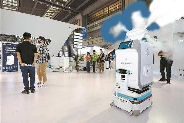 &ldquo;歡樂送&rdquo;配送機器人、熱成像智能頭盔&hellip;這些&ldquo;抗疫神器&rdquo;給你滿滿安全